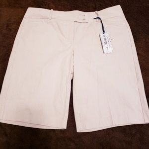 Tommy Hilfiger women's bermuda short size 6